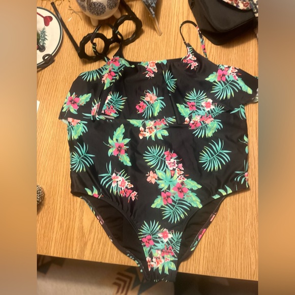 Other - Tropical Floral Swimsuit
